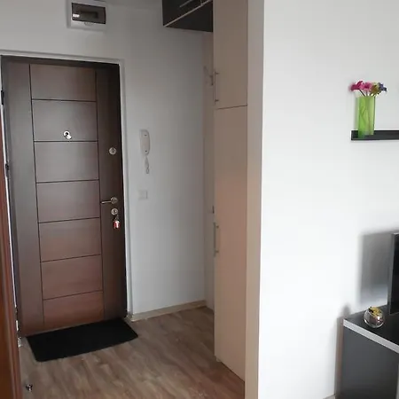 Apartament Kris Mamaia