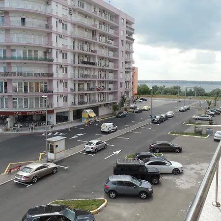 Apartament Kris Mamaia